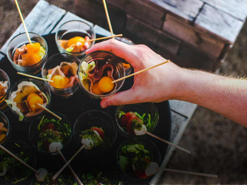 FOOD SERVICE & CATERING FOOD SERVICE & CATERING